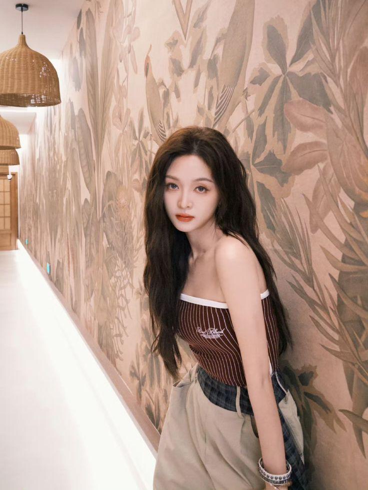  Wu Xuan Yi 吴宣仪