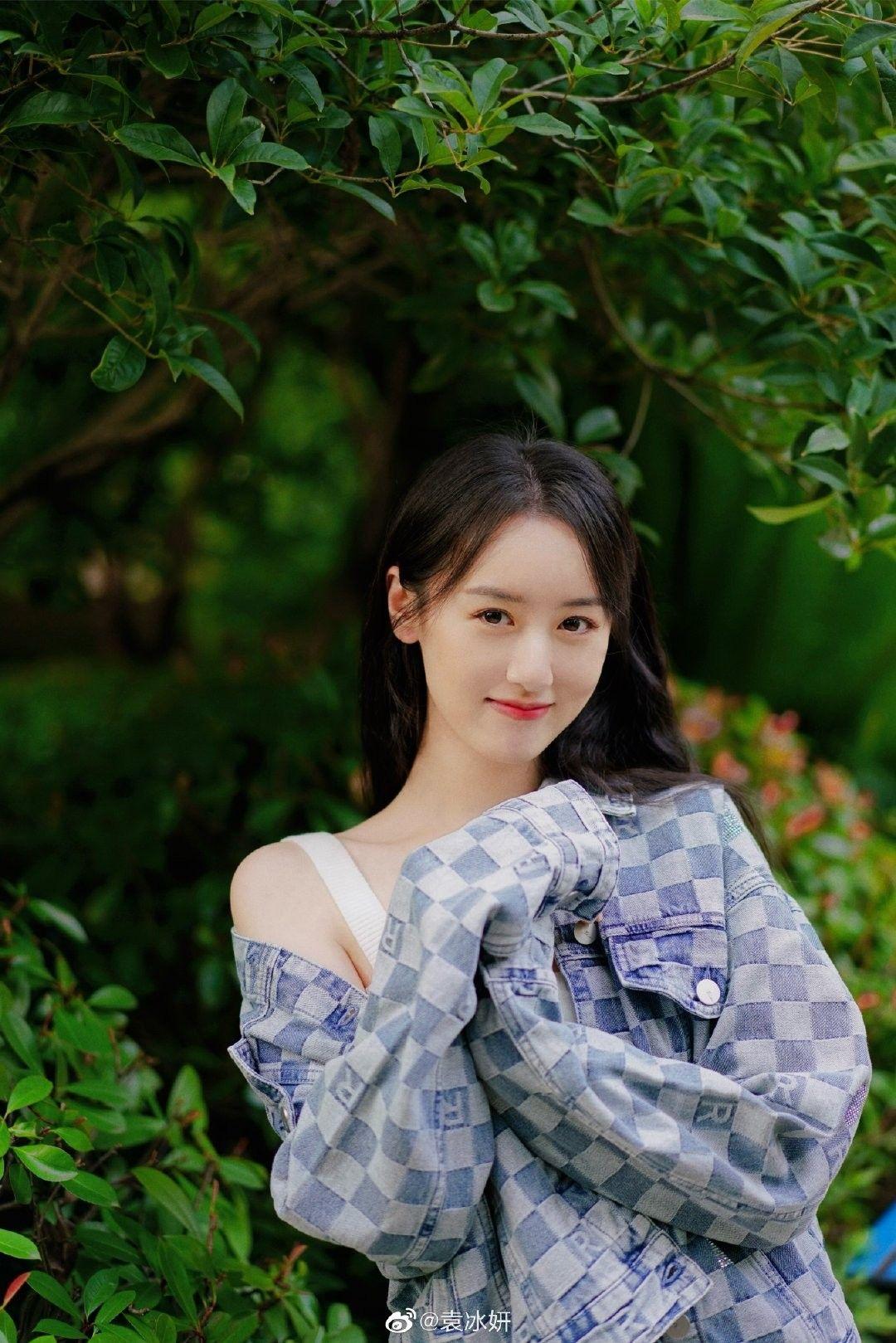  Crystal Yuan Bing Yan 袁冰妍